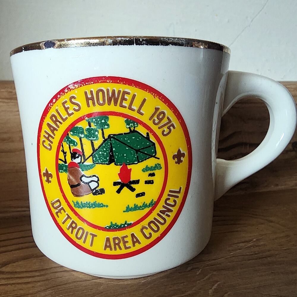 VTG Boy Scouts Charles Howell 1975 Detroit Area Council Mug Cup BSA 3 3/4" READ